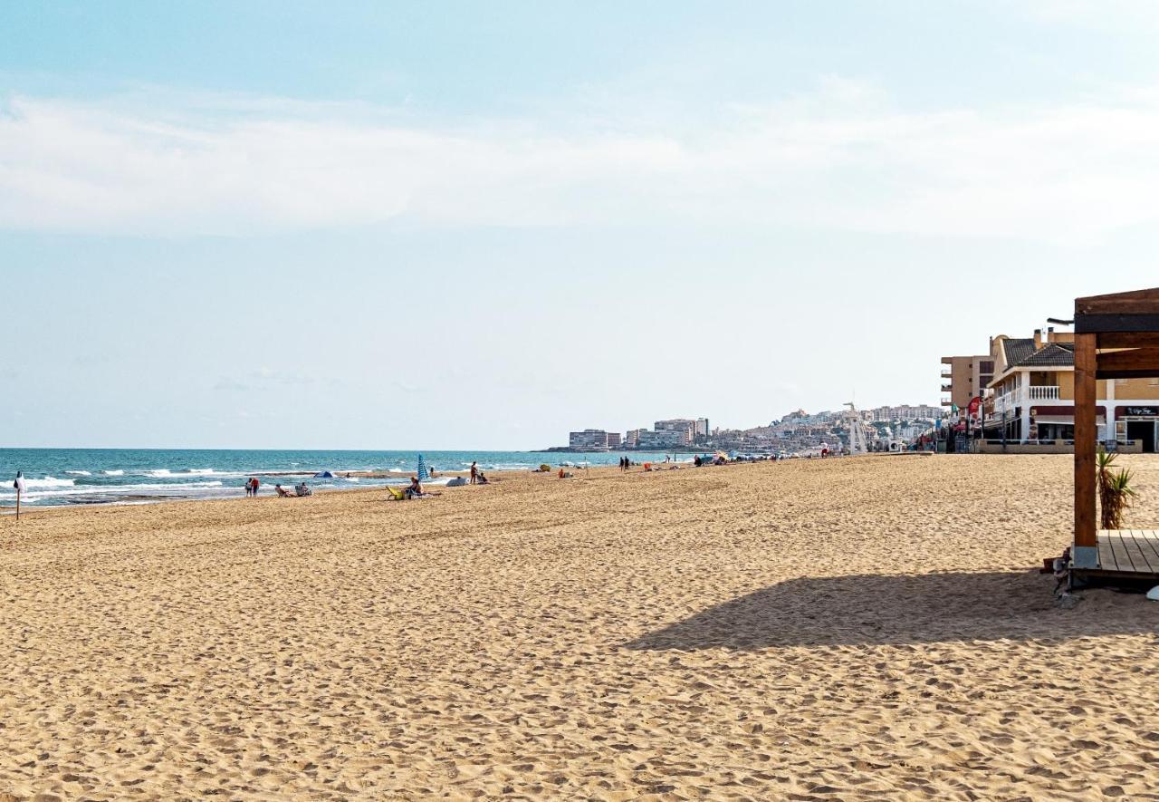 Infinity Beach Torrevieja Luaran gambar